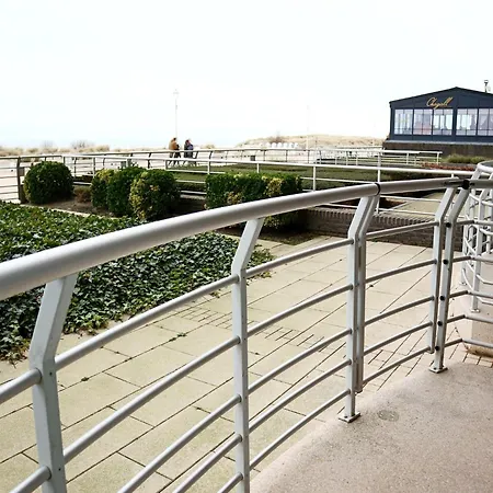 In With Stunning Sea View, Cleaning Included Apartment