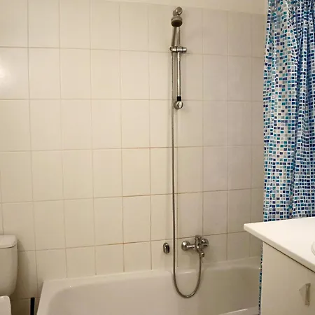 In With Stunning Sea View, Cleaning Included